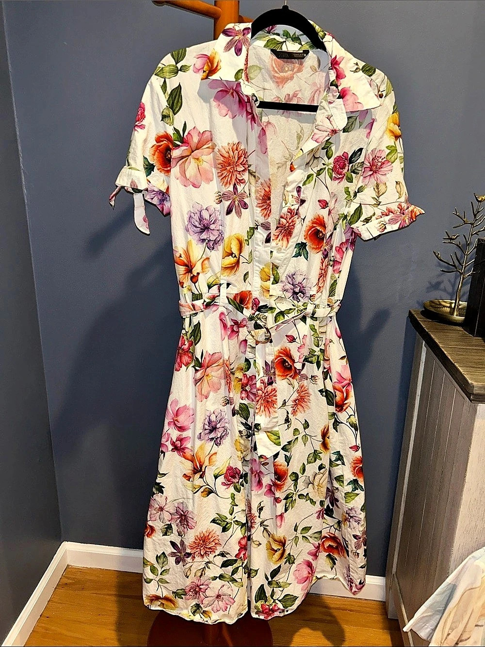 Zara Floral Midi Dress in White & Pink Size S